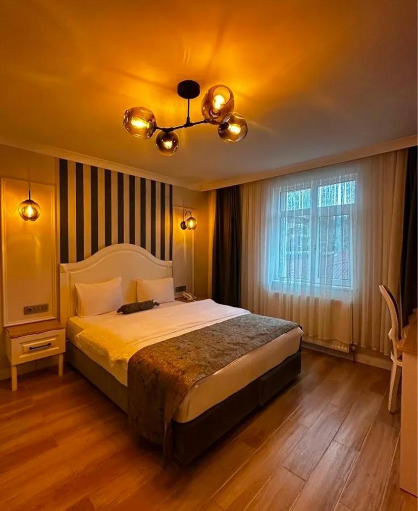 Eskiomerler Beyaz Ev Otel Restaurant מראה חיצוני תמונה